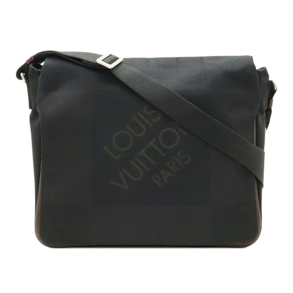 LOUIS VUITTON Damier Geant Messager Crossbody Bag Canvas Noir Black